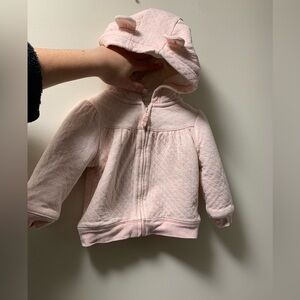 4/30$ Carter’s teddy sweatshirt 18months